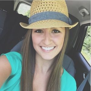 Meet your Posher, Amanda